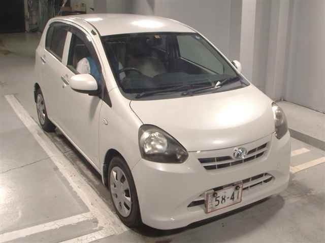 1117 DAIHATSU MIRA E S LA300S 2011 г. (JU Tokyo)